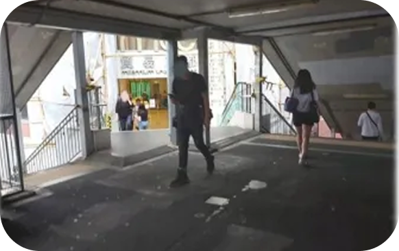 3. 左前方就是貿易之都入口 社區藥房位於貿易之都9樓901室